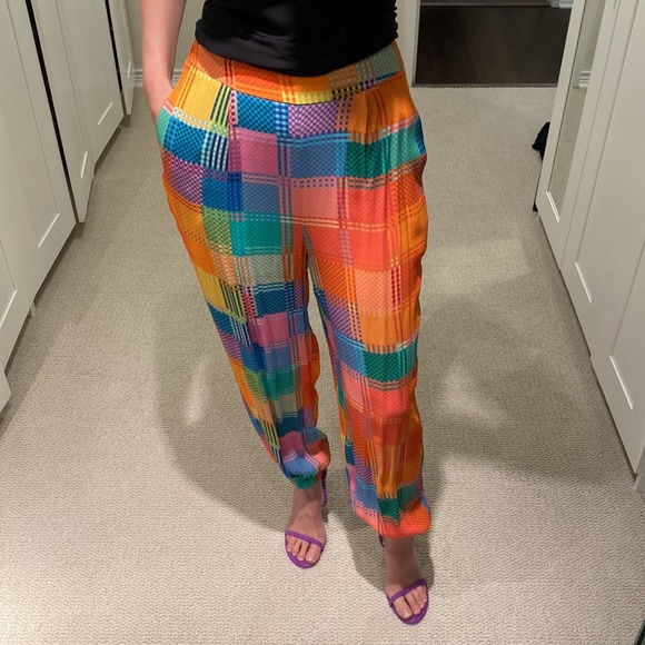 Farm Rio Woven Joggers - Picture 4 of 5